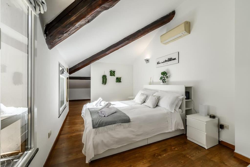Buenos Aires' Nest - 10 Minutes From Duomo With Terrace Lejlighed Milano Eksteriør billede